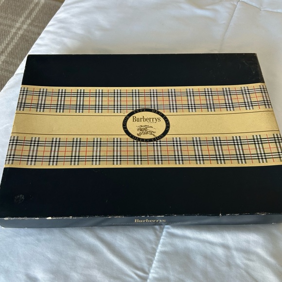 ❤️Vintage Burberry Novacheck Scarf❤️ - Picture 4 of 4